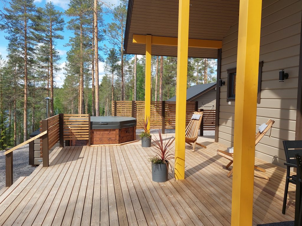 Privat terace and hot tube - Villa Vasa, Rovaniemi